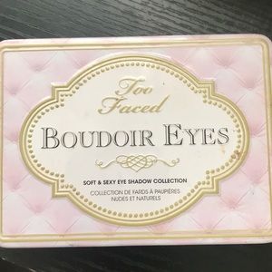 Too faced boudoir eyes pallette